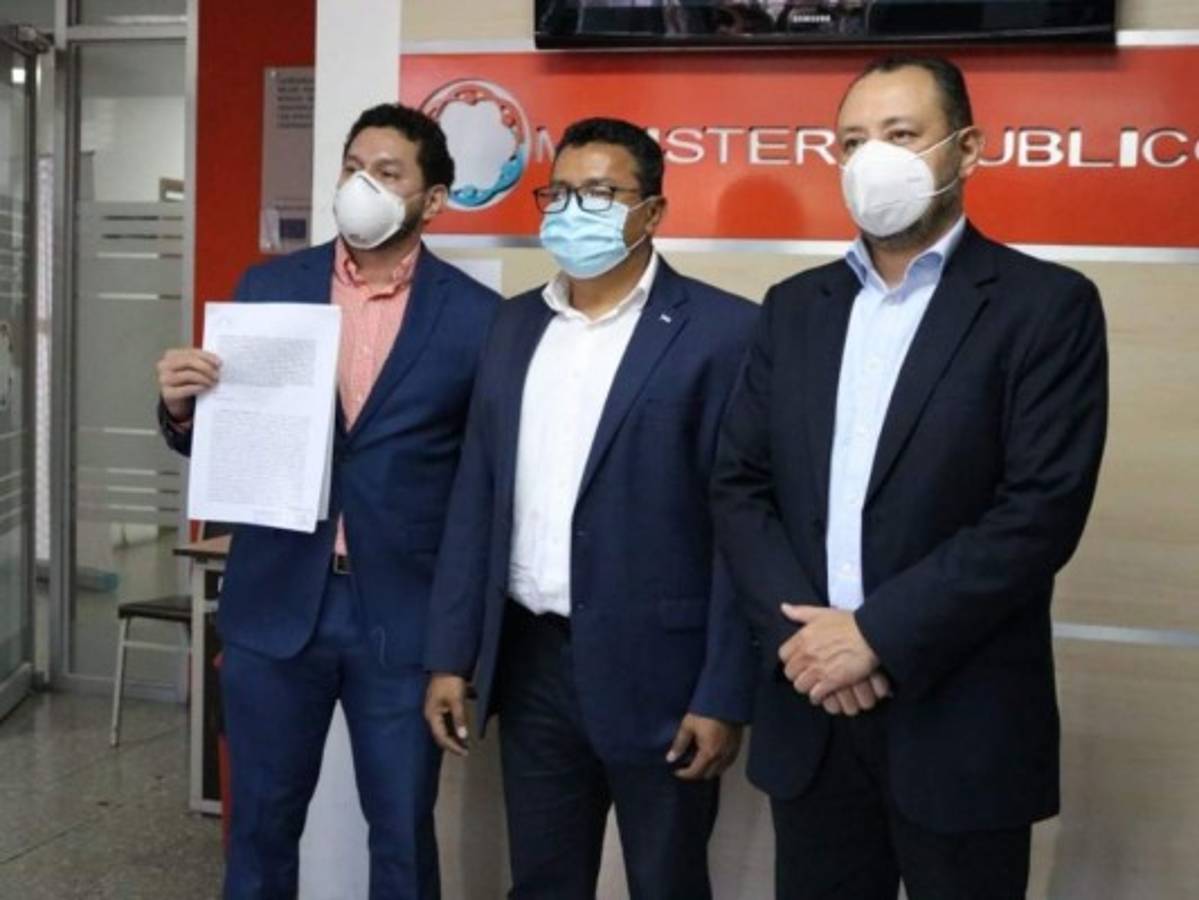 Interponen denuncian contra funcionarios de la ENEE por corrupción