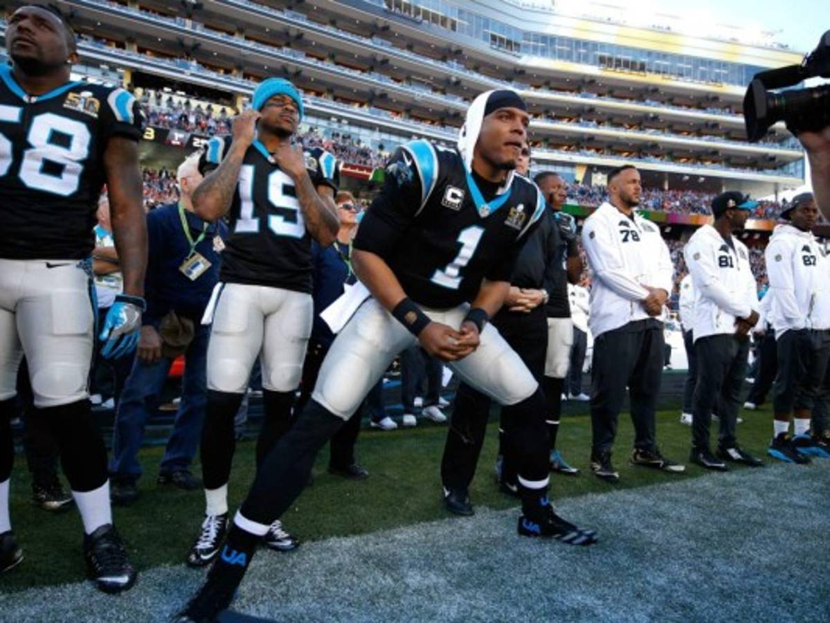 Broncos y Manning se quedan con el SB 50 al vencer 10-24 sobre las Panteras