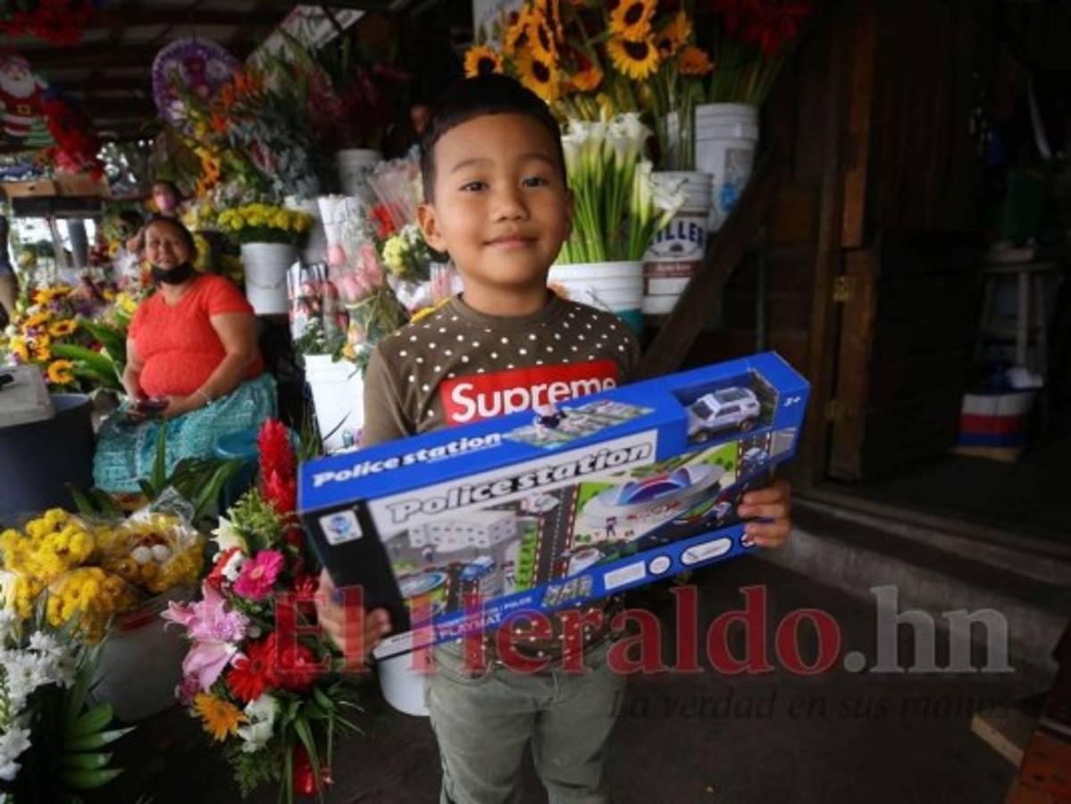 ¡Misión cumplida! Juguetes dibujaron sonrisas en más de 700 niños de la capital