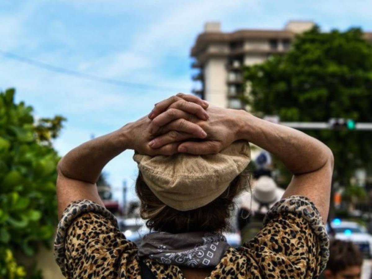 Suben a nueve los muertos por colapso de edificio en Miami, llegan rescatistas de México e Israel