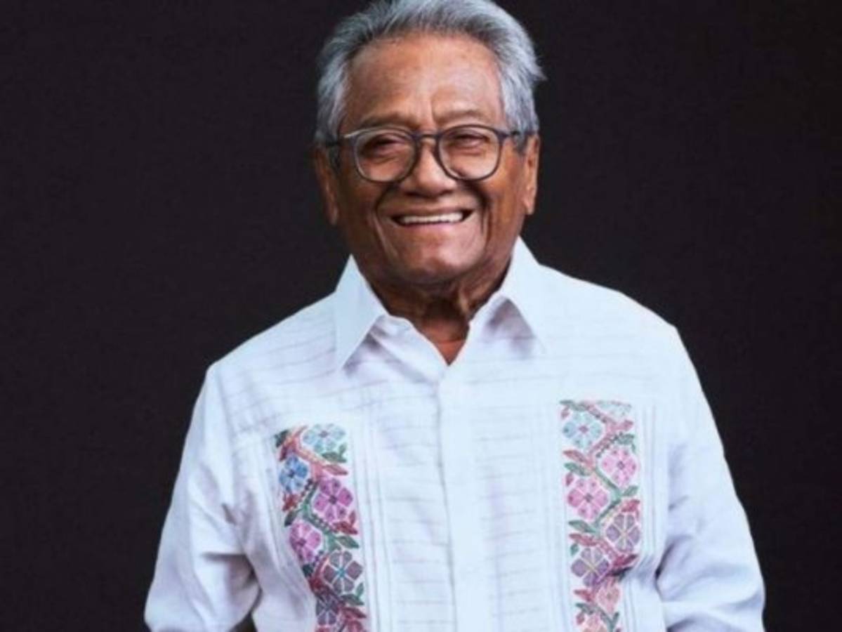 Armando Manzanero se está recuperando tras ser intubado por covid-19