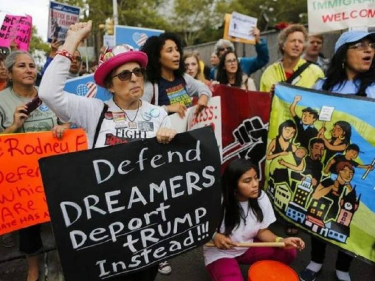 Congresistas no esperan llegar a un acuerdo para los dreamers antes de que culmine el año