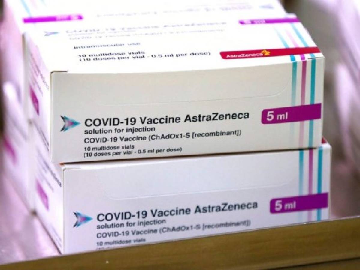 Unión Europea evalúa la vacuna de Oxford-AstraZeneca contra el covid-19