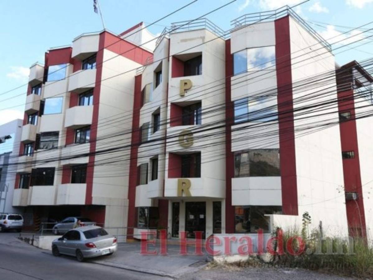 Supervisión de la Corte Suprema investiga a jueza que marginó a PGR