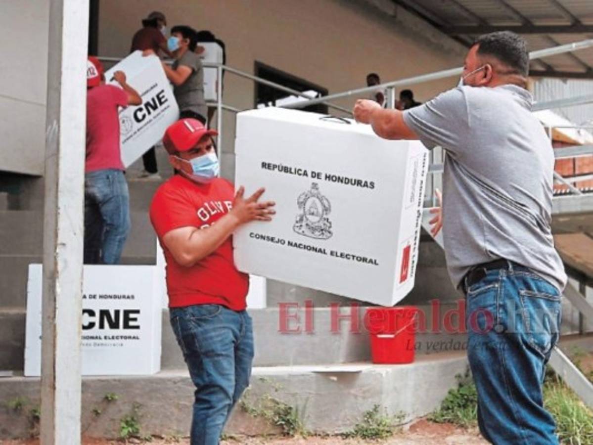 Hasta el martes saldrá la primera ruta con maletas electorales