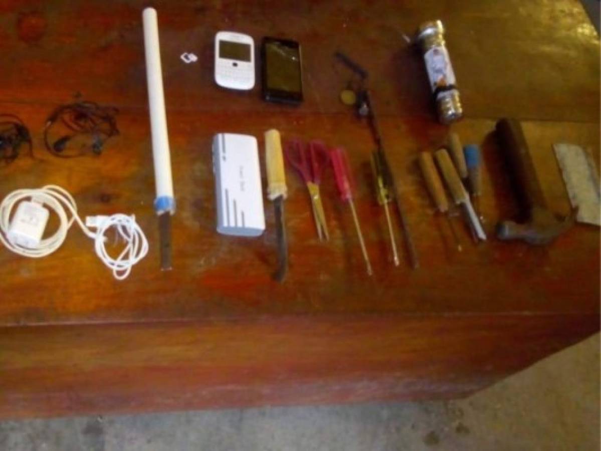 Una gran cantidad de objetos que pueden ser usados como armas han sido encontrados entre las pertenencias de los reclusos.