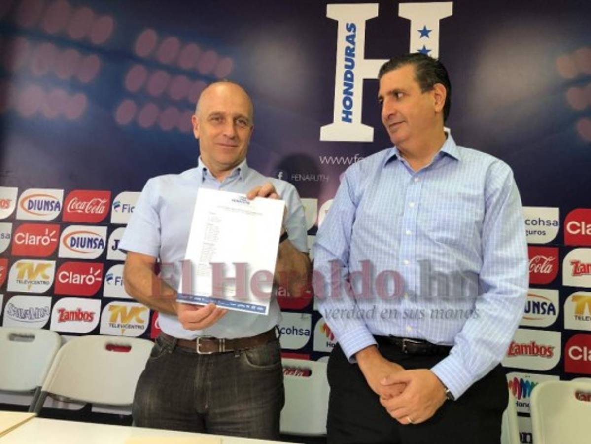 Fabián Coito junto a Jorge Salomón durante la conferencia. (Foto: Ronal Aceituno / EL HERALDO)