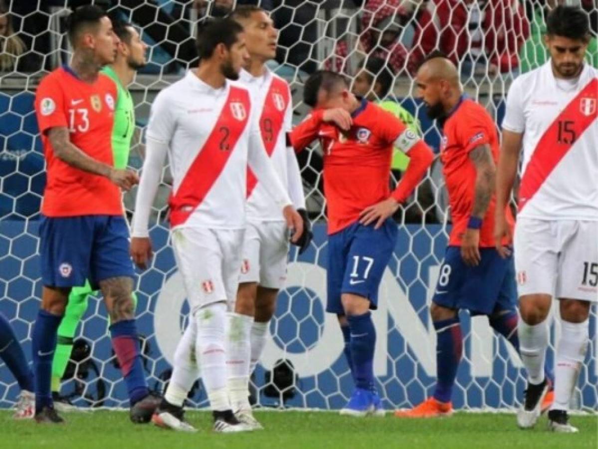 Jugadores de la selección de Chile se niegan a jugar amistoso con Perú por crisis