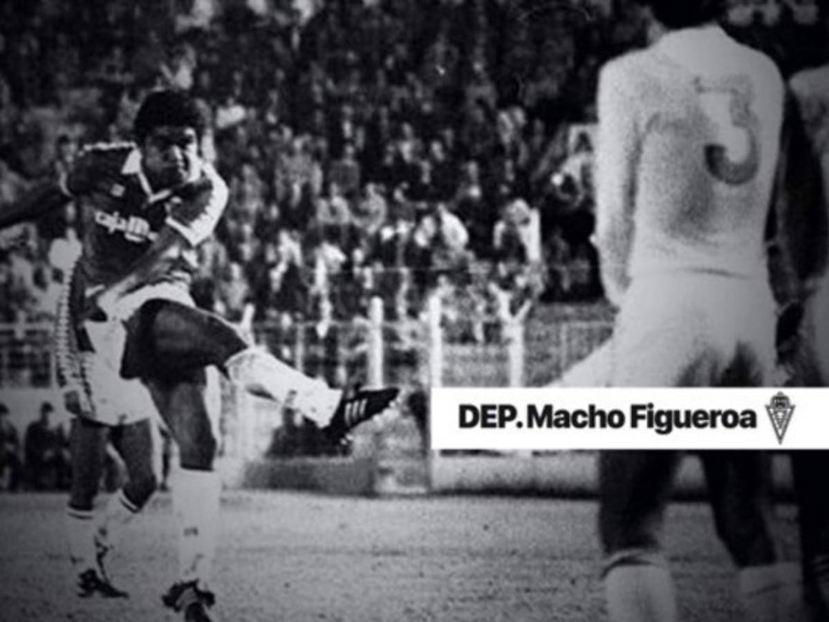 Real Murcia y su despedida al hondureño 'El Macho' Figueroa  