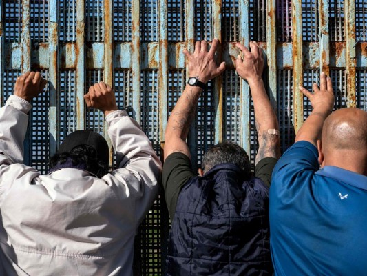 Más de 12,500 migrantes centroamericanos deportados de EEUU y México en enero