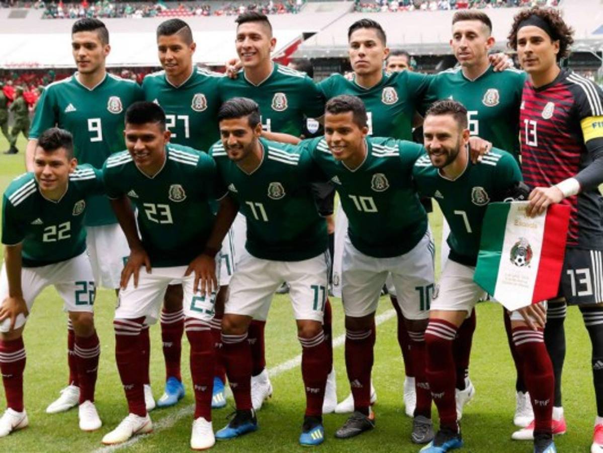 Escándalo sexual rodea a la selección de México por supuesta orgía con 30 mujeres  