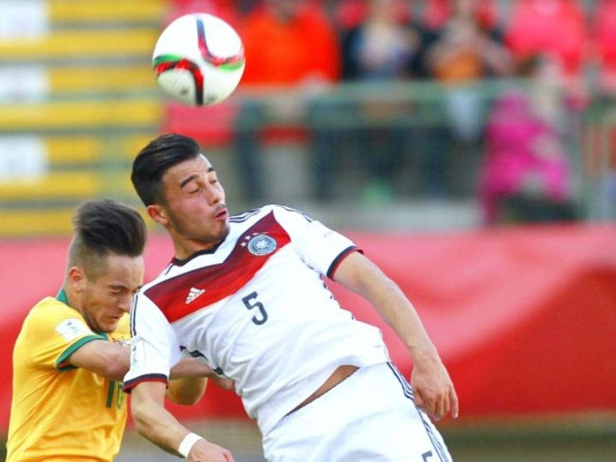 Alemania aplastó a Australia, mientras que México derrotó 2-0 a Argentina