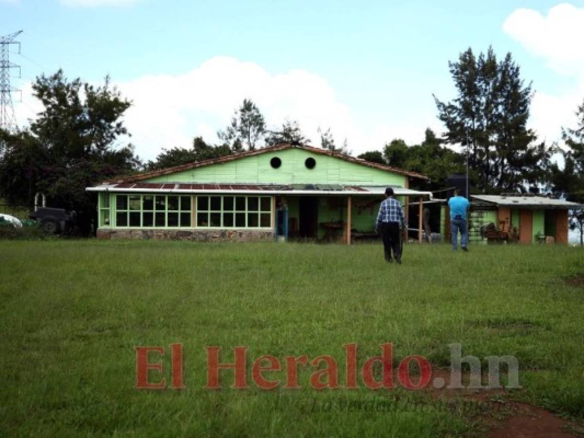 Un recinto espiritual es la Cruz de Chatarra de Santa Ana