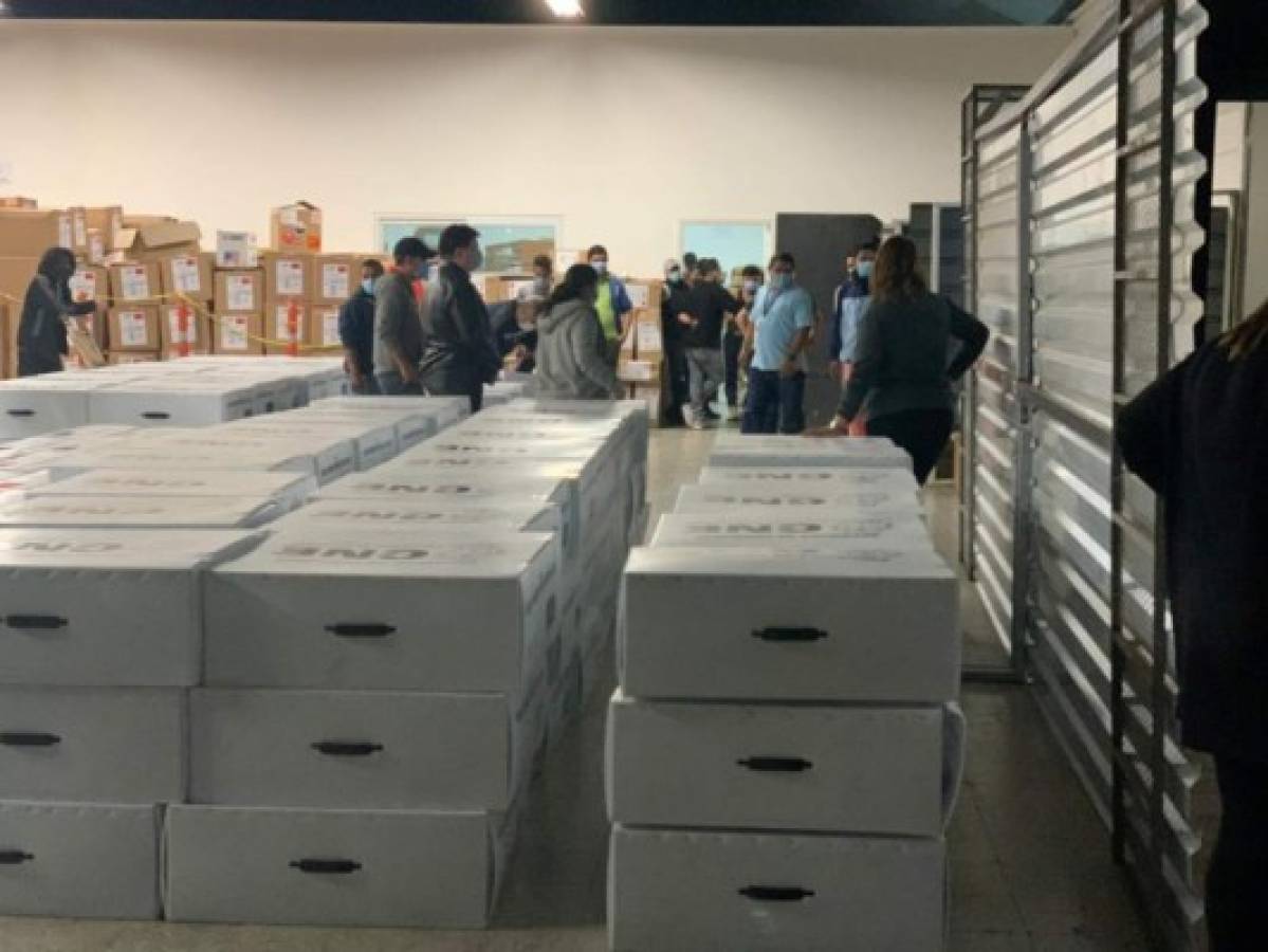Elecciones primarias en Honduras: Inicia carga de camiones con maletas electorales