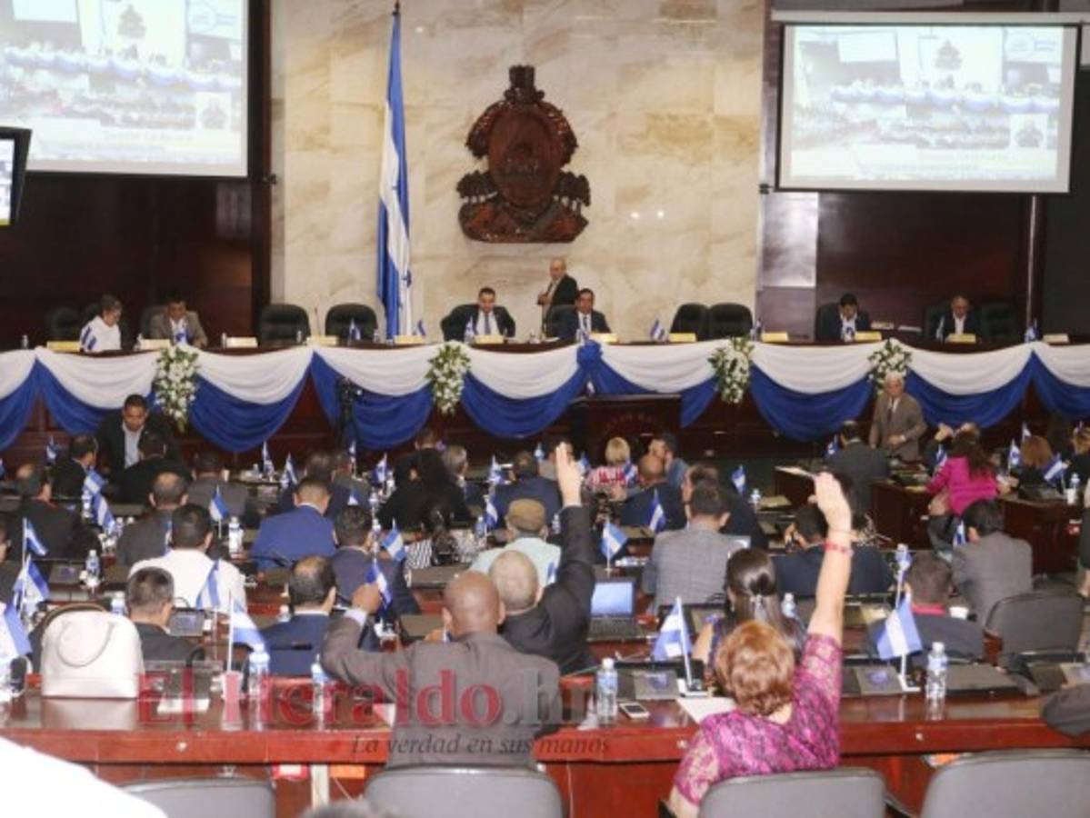 Buscan reformar Ley para bloquear llamadas en centros penitenciarios