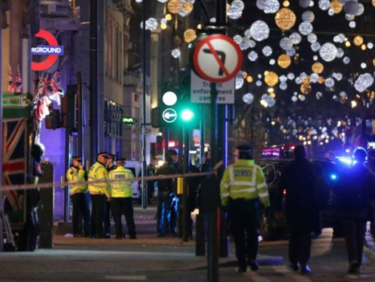Policía da por terminado confuso incidente terrorista en Oxford Circus de Londres