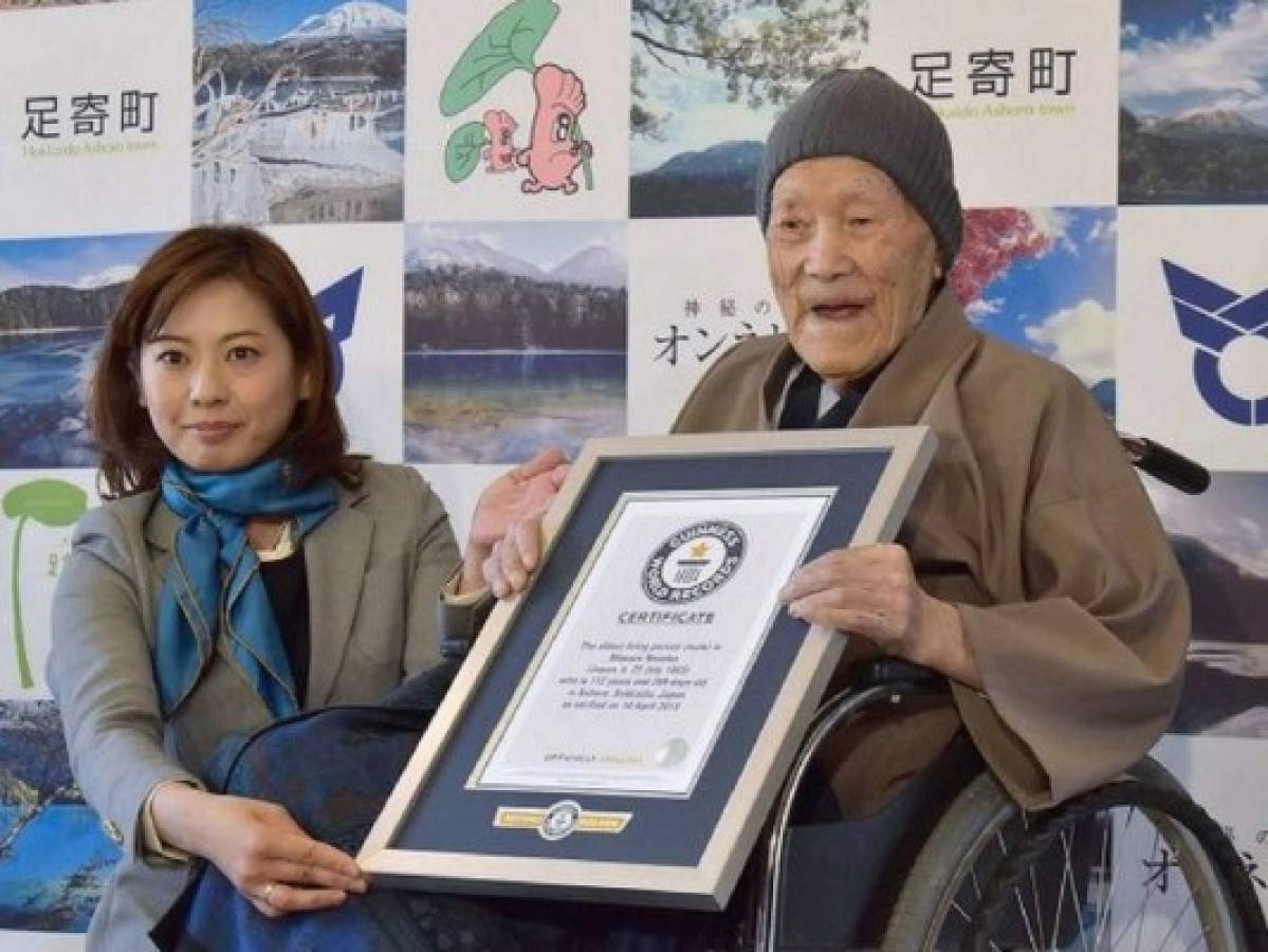 Anciano de 112 años de edad revela el secreto de su longevidad