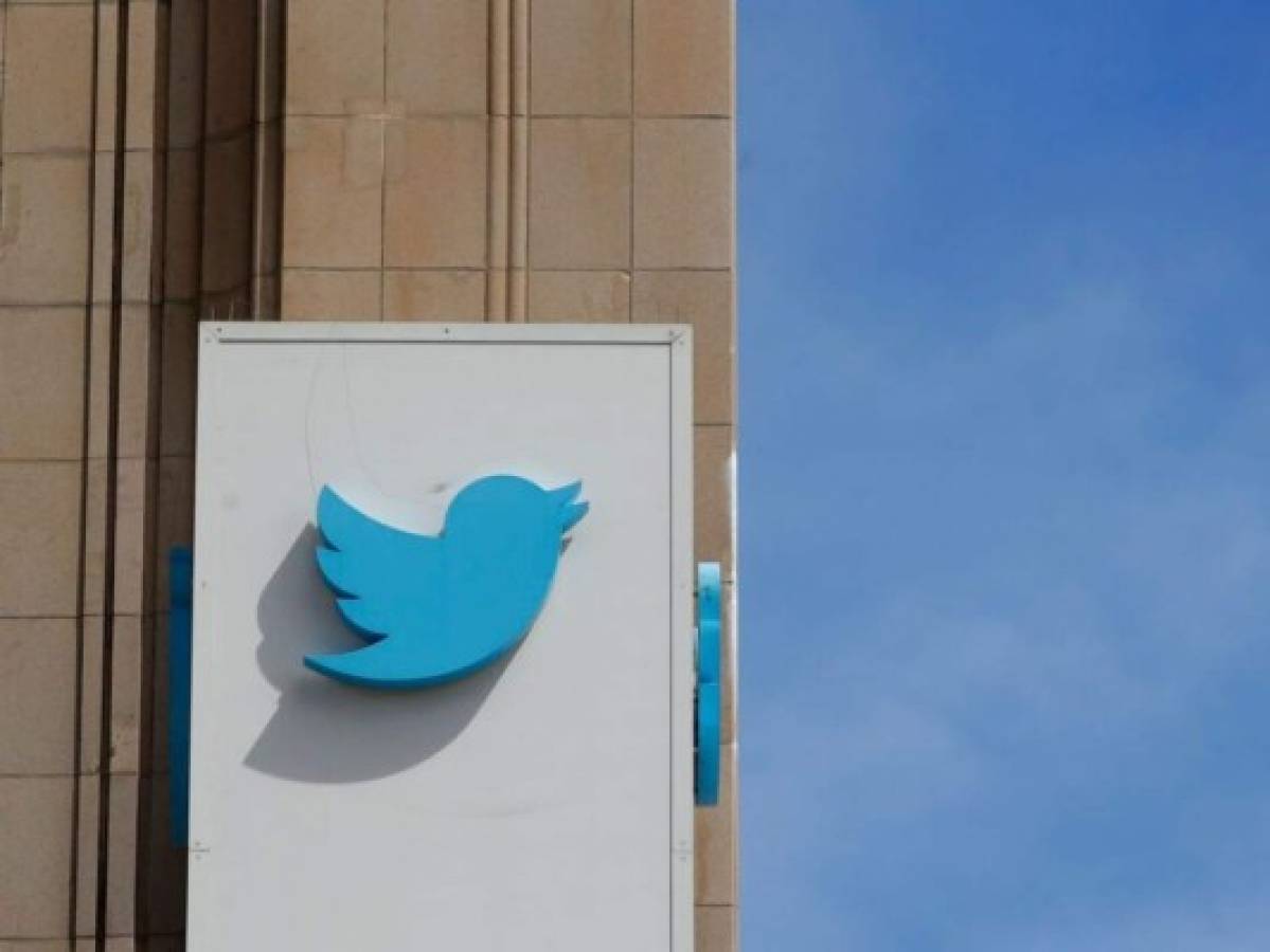 La red social Twitter reporta inusual aumento de usuarios y de ingresos