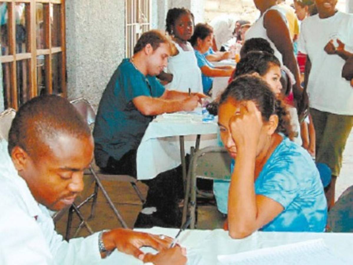 Brigada Médica Cubana abandona este lunes Honduras y se acabarían 20 años de servicio gratuito