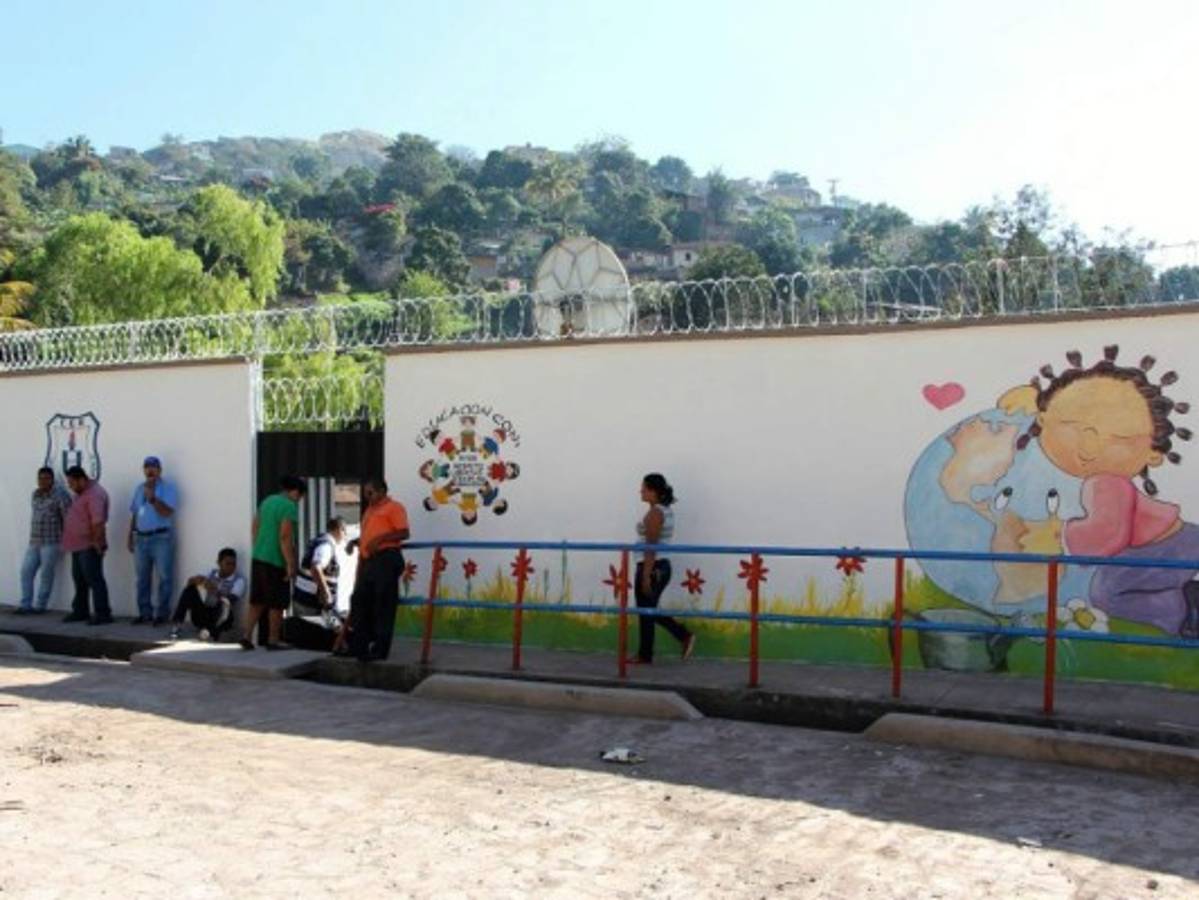Gobierno cambia condiciones de centro educativo de Comayagüela