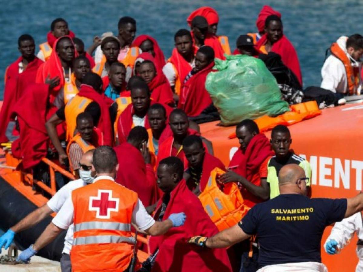 Cuatro migrantes muertos y 108 rescatados cerca de las costas de España  