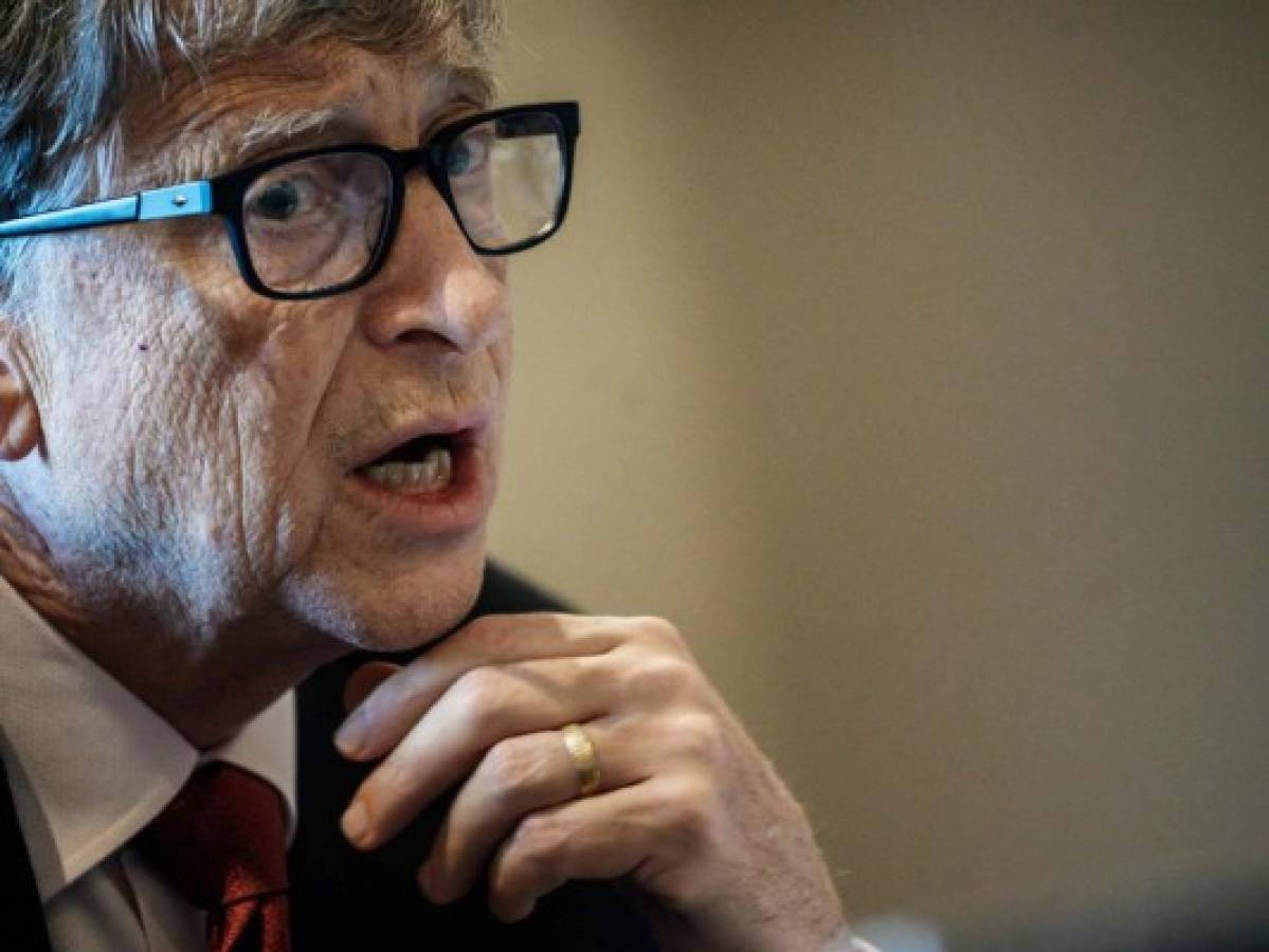 Bill Gates critica las teorías conspirativas que lo acusan de la pandemia 