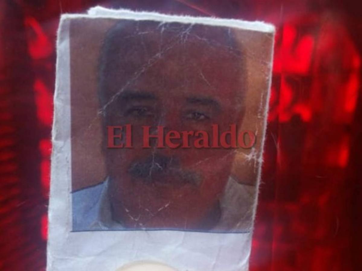 Esta fotografía de la víctima la andaba en su poder el sicario y tras el ataque se le habría caído. (Foto: El Heraldo Honduras)