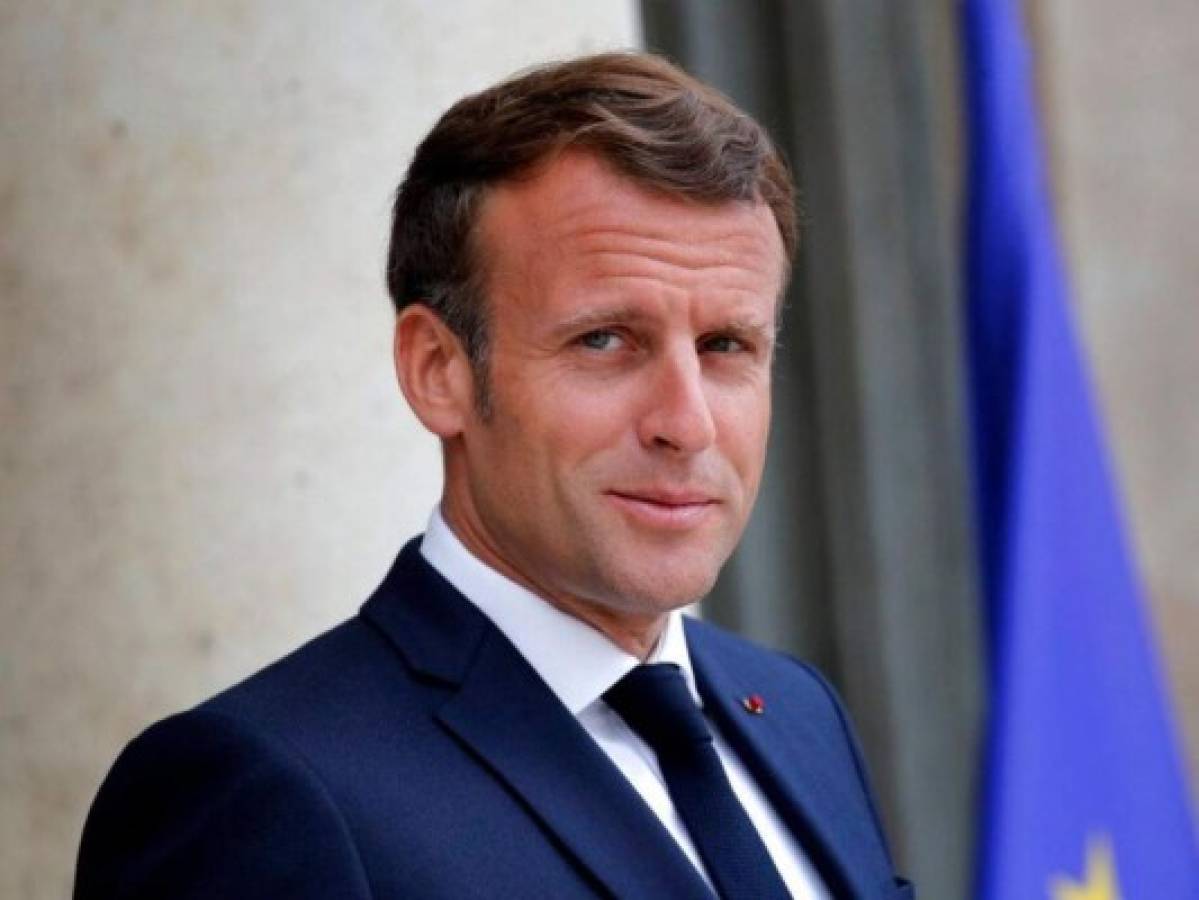 Presidente francés viaja a Líbano para ofrecerle apoyo tras la explosión