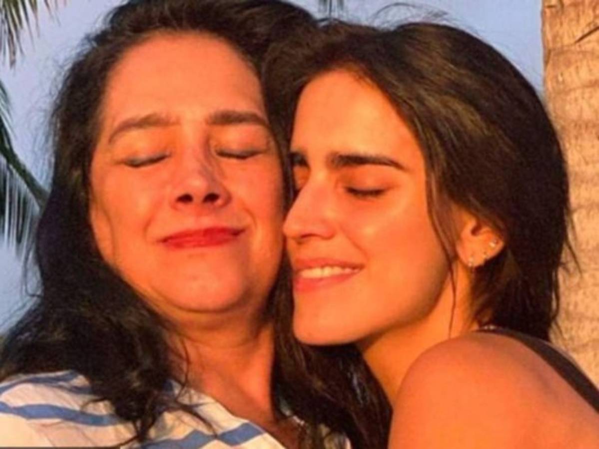 VIDEO: Bárbara de Regil envuelta en escándalo tras golpear a su madre