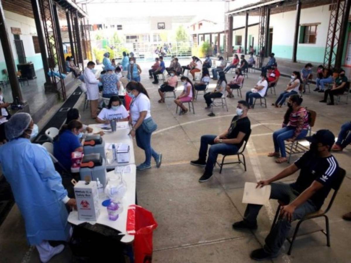 Más de 52 mil inmunizados en el primer día del 'Vacunatón' en el occidente de Honduras