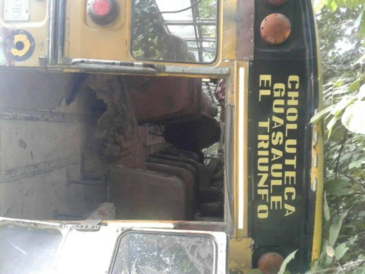 Al menos cinco heridos deja accidente de bus en Guasaule, al sur de Honduras