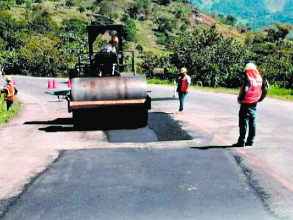 Uno de los contratos habla de proyecto de bacheo en la zona de Olancho.