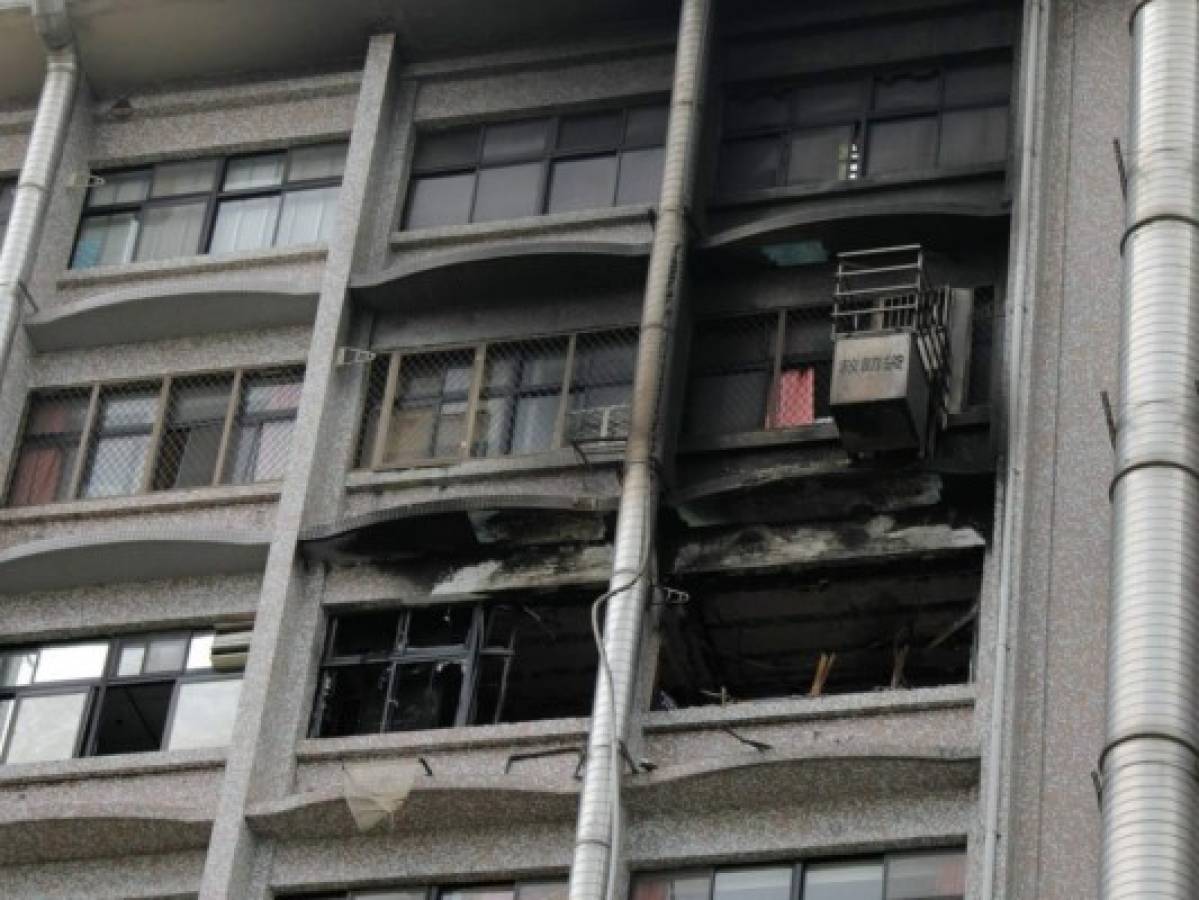Nueve muertos en el incendio de un hospital en Taiwán