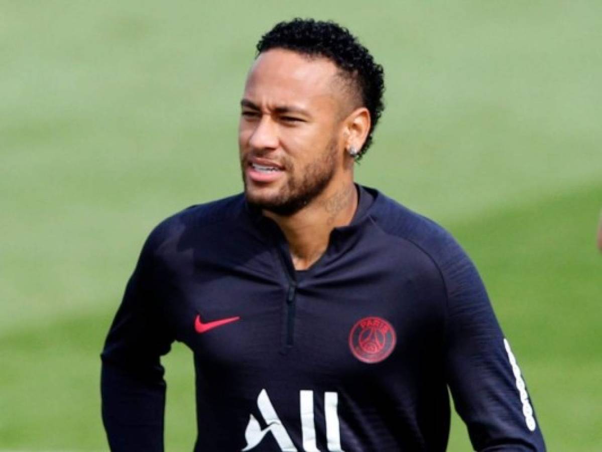 Excluyen a Neymar del arranque de liga francesa