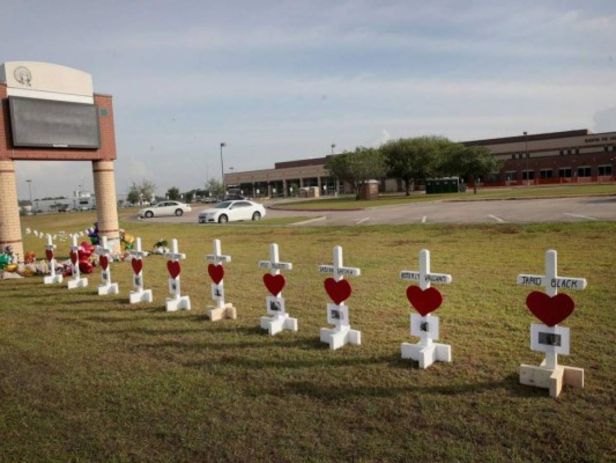 Colegios de Texas incrementan sus medidas de seguridad tras la masacre