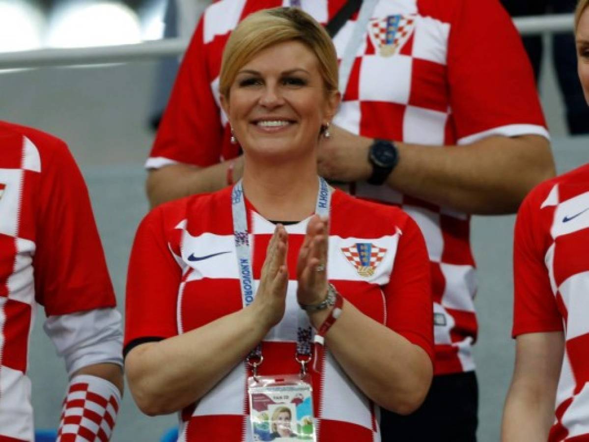 Presidenta de Croacia celebró el pase a semifinales en el camerino de su selección