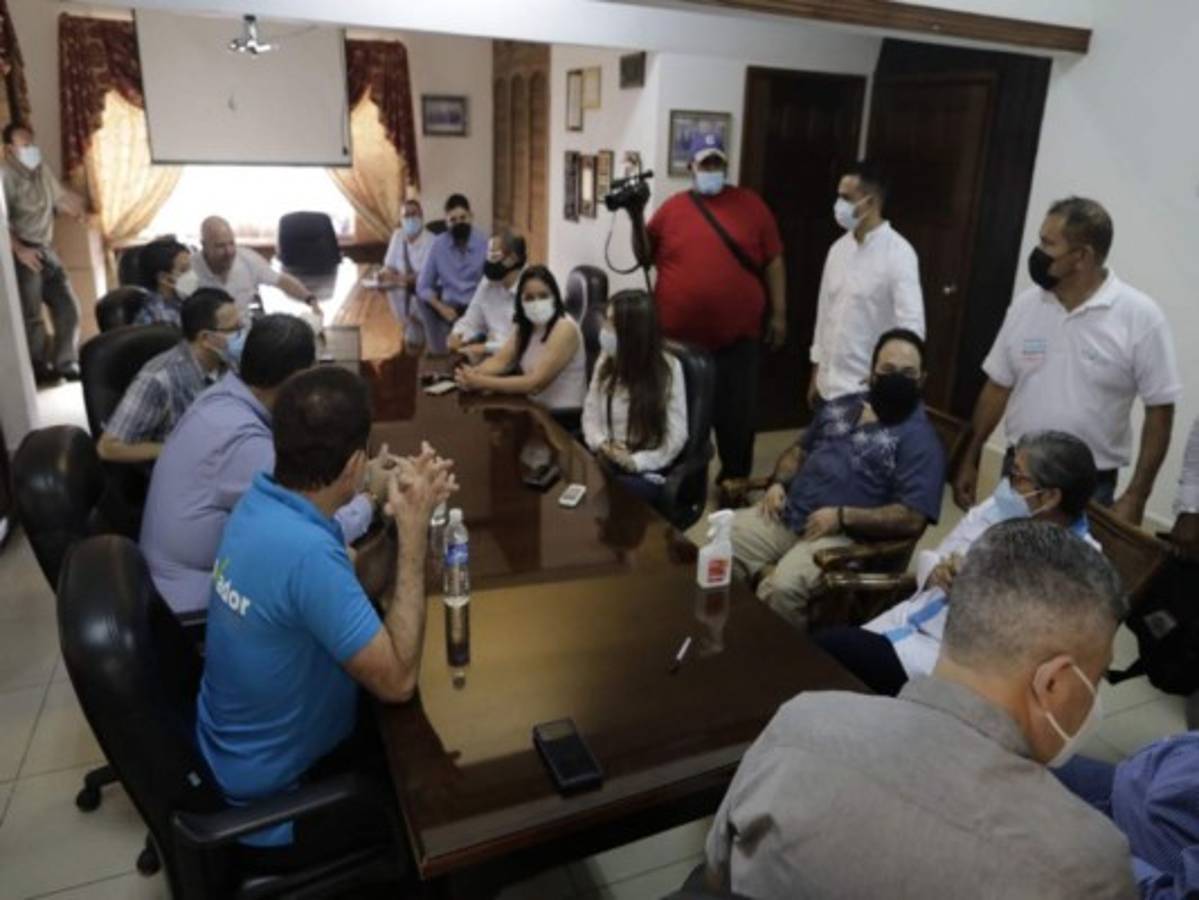 Candidatos a la presidencia salieron en busca de votos por toda Honduras (Fotos)  