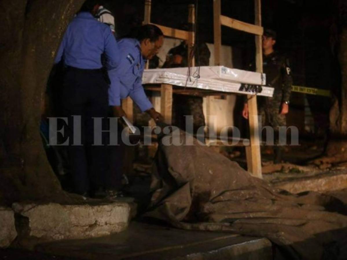 Matan a taxista cuando esperaba carrera en colonia Kennedy