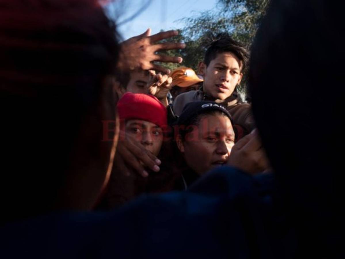 Colarse a Estados Unidos o quedarse en México: la disyuntiva de la caravana migrante