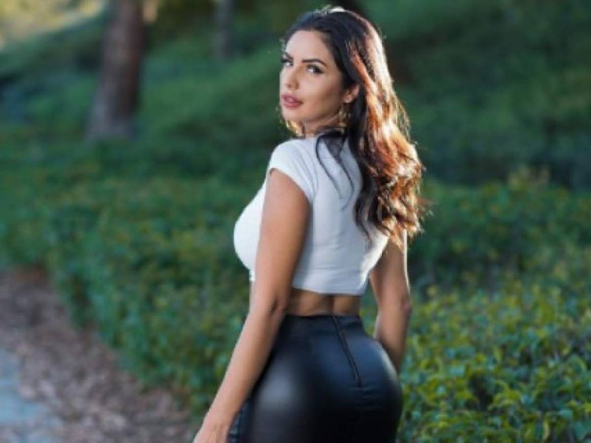 Youtuber mexicana Jackie Hernández se quita los implantes y dice adiós a sus curvas
