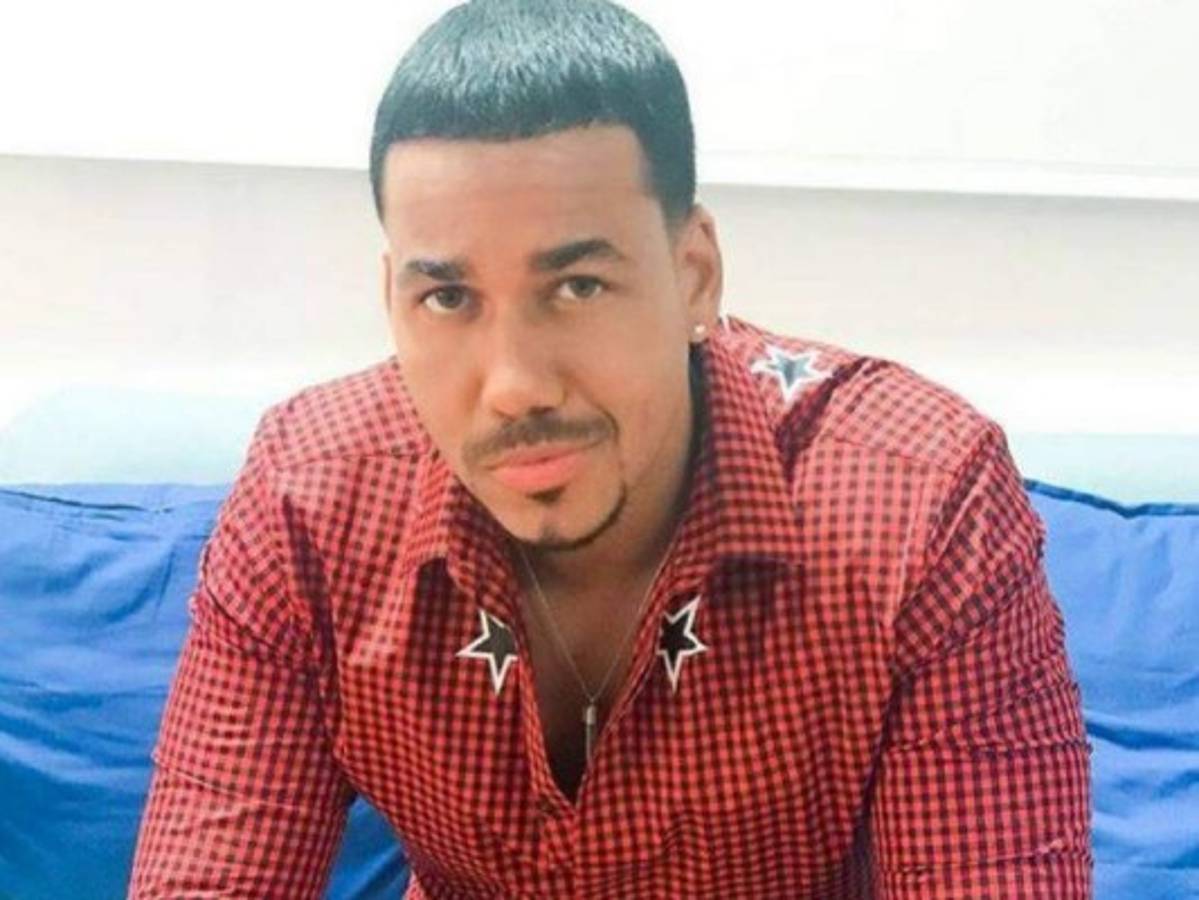 Ónice Flores y 'La Mache' brillan por su ausencia en el video de Romeo Santos