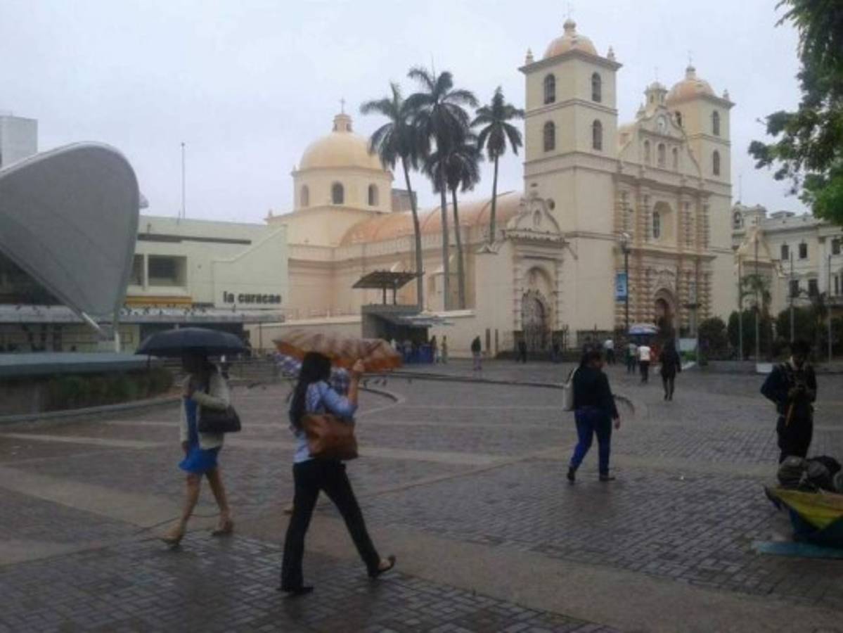 Continúa alerta verde por lluvias y frío en varios departamentos de Honduras