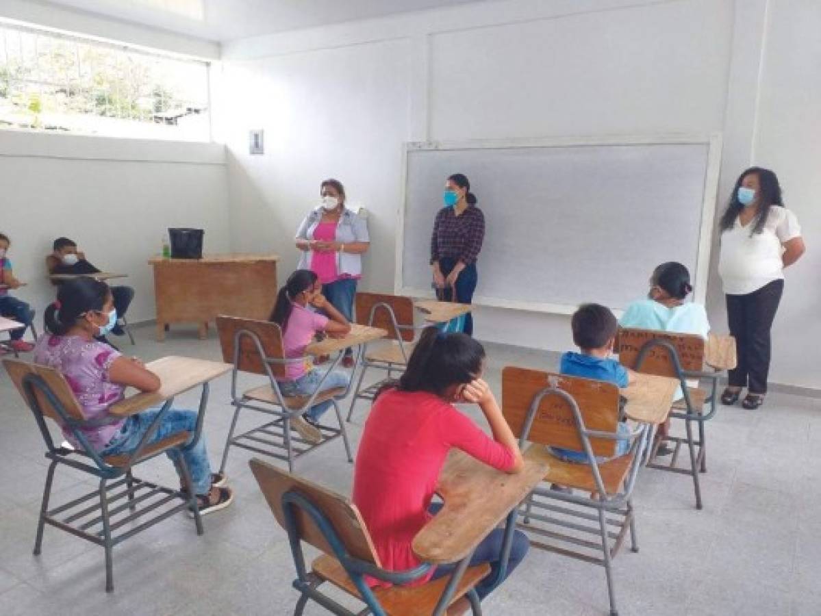 Vacunarán a 6,757 mayores de 12 años en 131 escuelas  