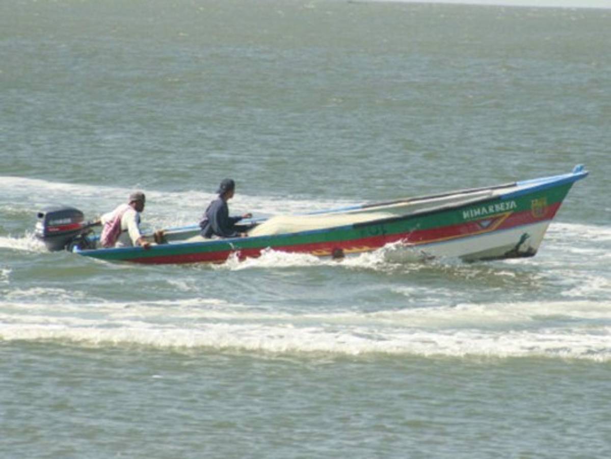Piratas extorsionan a pescadores del Golfo de Fonseca en alta mar