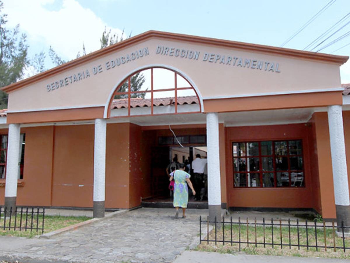 Educación intervendrá las 18 direcciones departamentales para frenar corrupción