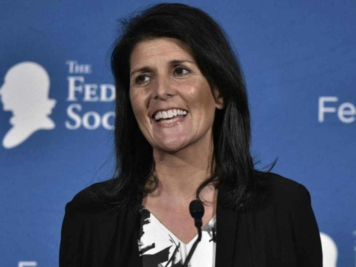 Trump elige a gobernadora Nikki Haley como embajadora ante la ONU