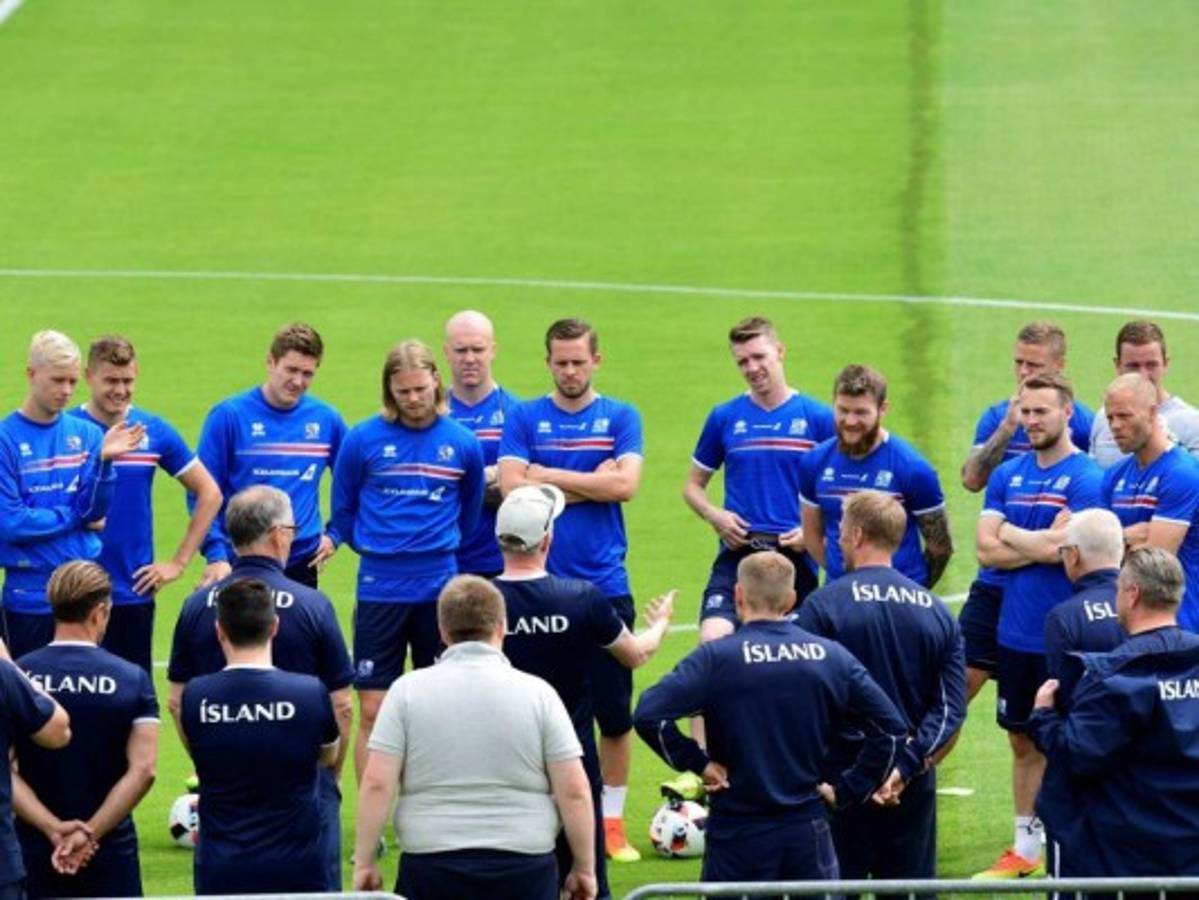 Islandia se queda más despoblada por la Eurocopa