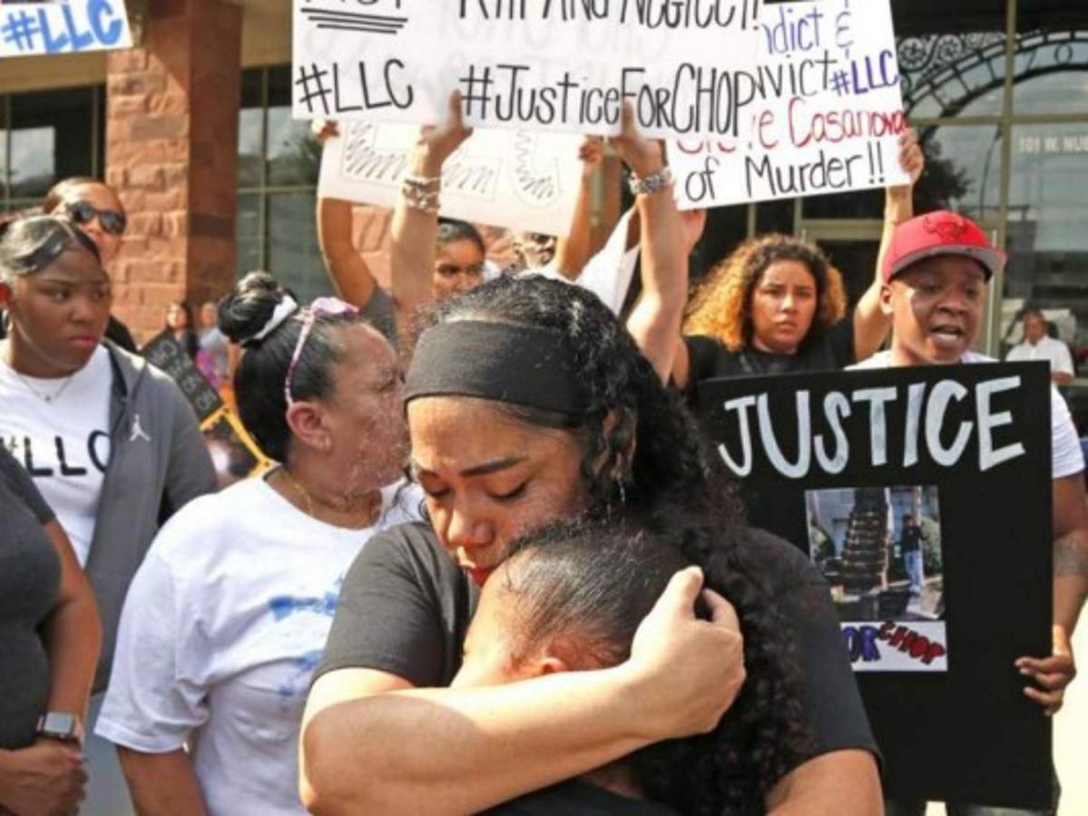 Inmigrante enfrenta 10 años de cárcel por posesión de arma  