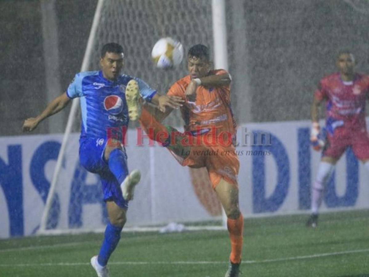 Error de José Mendoza le da la victoria a Motagua ante UPNFM en Choluteca