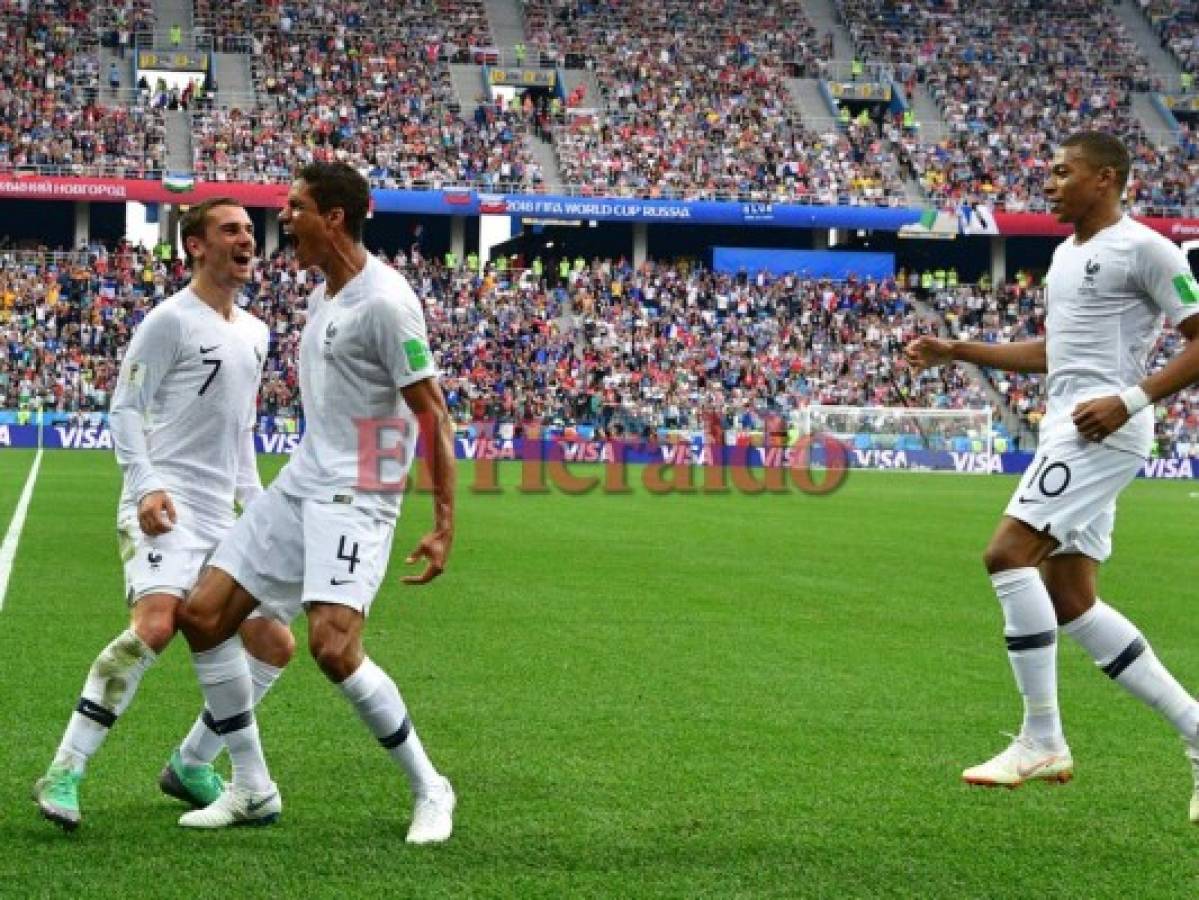 Francia clasifica a las semifinales del Mundial de Rusia tras vencer 2-0 a Uruguay
